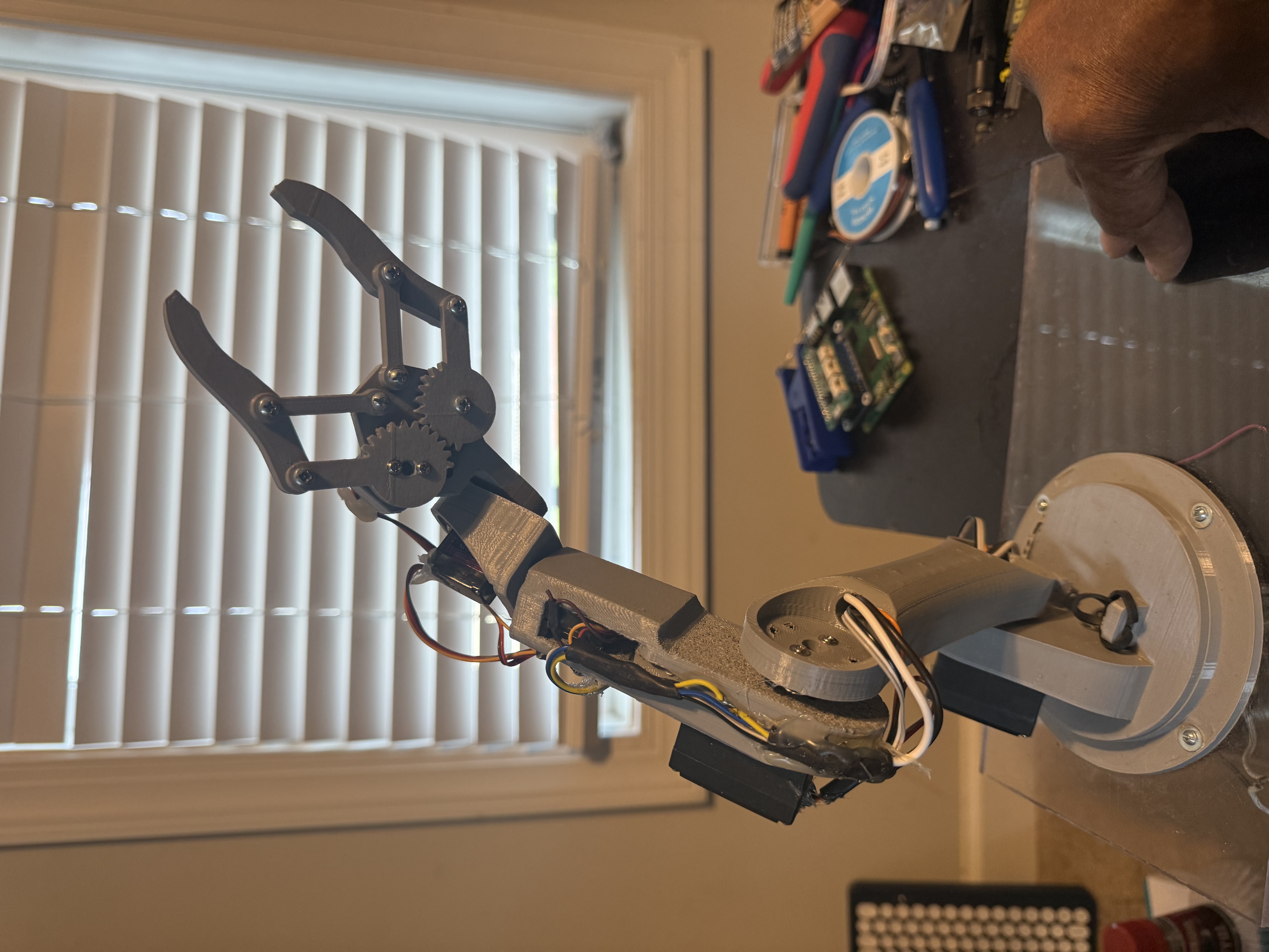 Two claw physical reference